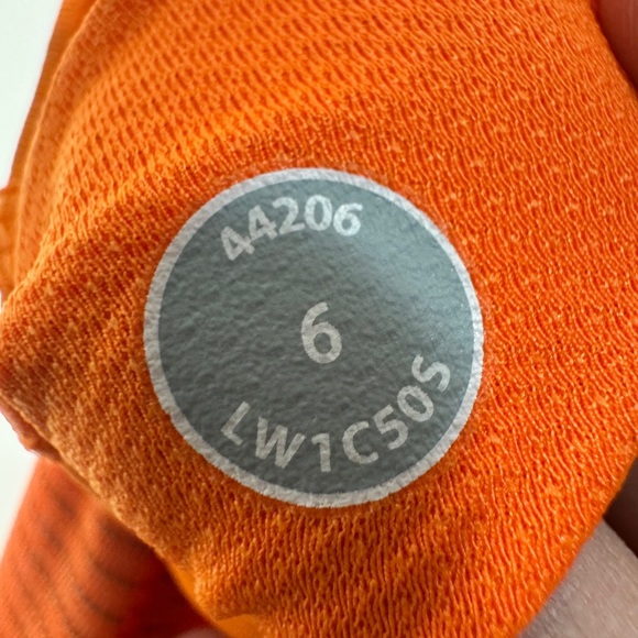 Lululemon Run Ta Ta Topper Orange - Picture 7 of 11